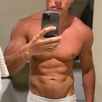 Je recherche un dévoué soumis prêt à devenir un véritable soumis à mes pieds